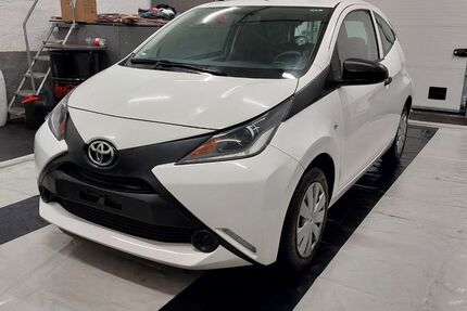 Toyota Aygo (X) 65.000 km 6.500 € Chemnitz 09116