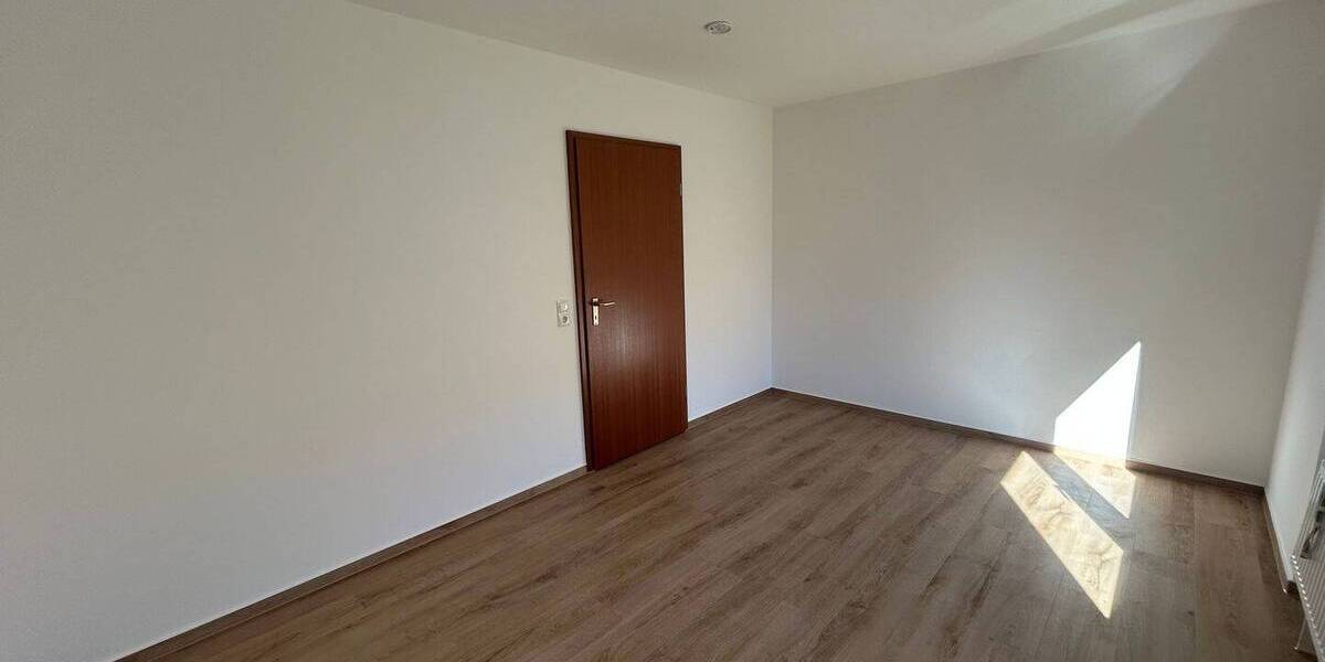 Etagenwohnung Chemnitz Schloßchemnitz - 2 Zimmer, 51 m&sup2;, 330&euro; | Angebot:26378171