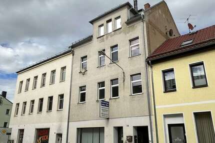 Haus zum Kaufen in Glauchau 210.000 € 242 m² 11 zimmer