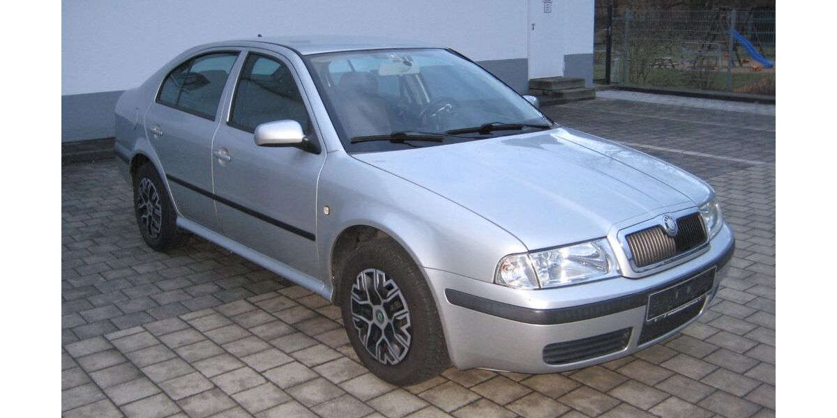 Skoda Octavia 151.820 km 2.500 &euro; Chemnitz 09125