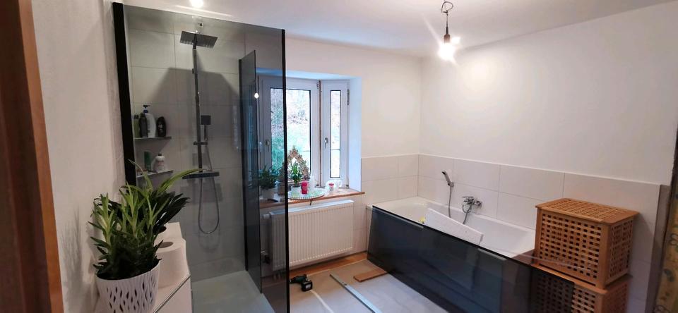 Doppelhaushälfte Amtsberg - 8 Zimmer, 140 m&sup2;, 350.000&euro; | Angebot:24627072