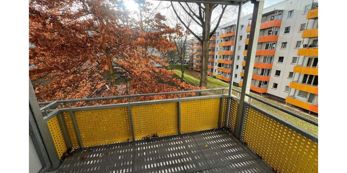 Etagenwohnung Chemnitz Kappel - 5 Zimmer, 127 m&sup2;, 665&euro; | Angebot:24036792