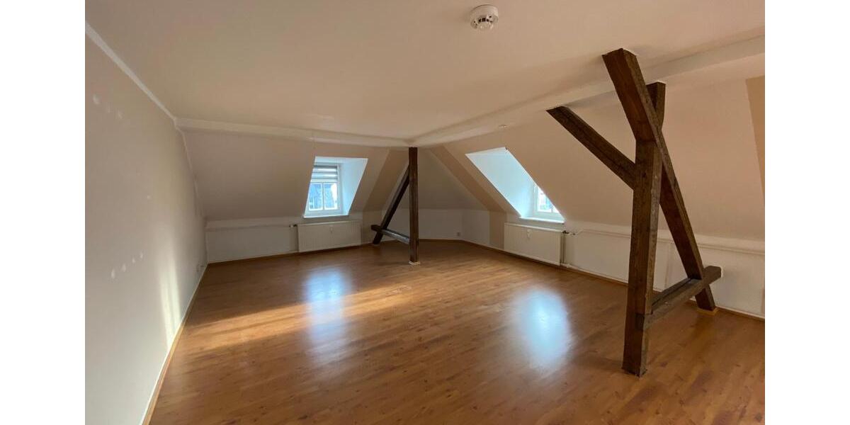 Dachgeschoßwohnung Marienberg - 4 Zimmer, 106 m&sup2;, 638&euro; | Angebot:25232372
