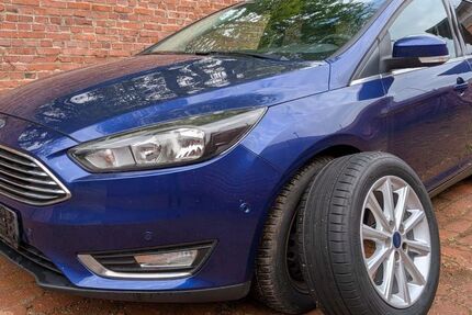 Ford Focus 172.336 km 3.490 &euro; Chemnitz 09116