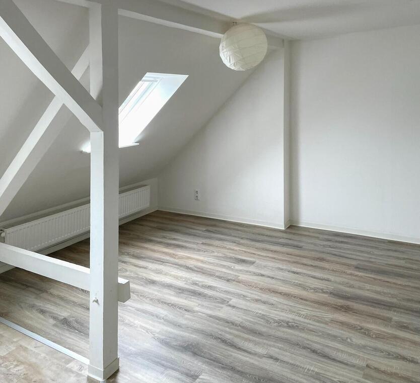 Gemütliche 3-Zimmer-Dachgeschosswohnung mit Einbauküche in Chemnitz-Hilbersdorf! 3 zimmer