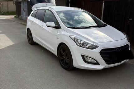 Hyundai i30 135.000 km 7.490 &euro; Chemnitz 09111