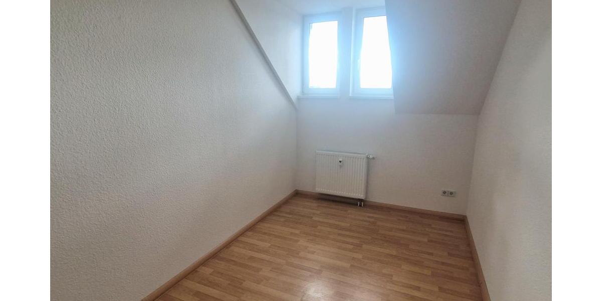 2 MONATE KALTMIETFREI! - gemütliche 3-Zimmer-Dachgeschoßwohnung-nahe Sachsenallee - Dachgeschoßwohnung Chemnitz Sonnenberg | Angebot:17845408