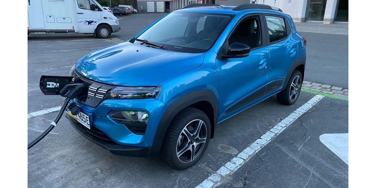 Dacia Spring 23.000 km 11.900 &euro; Glauchau 08173