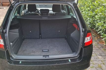 Skoda Fabia 83.000 km 8.300 &euro; Chemnitz 09123