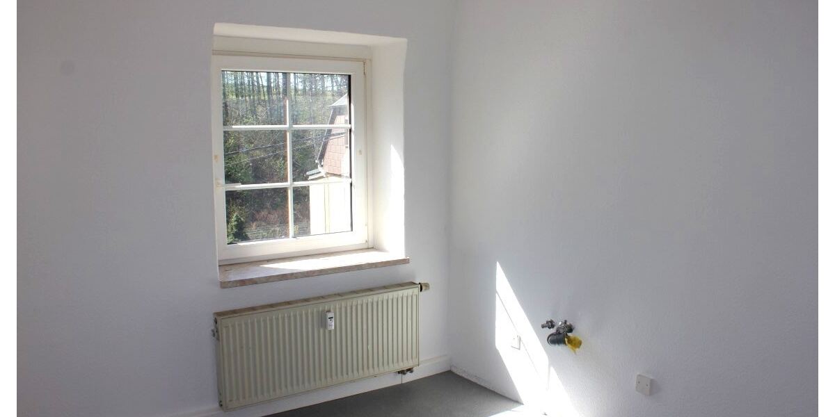 Neu sanierte 2-Raum Dachgeschoss-Wohnung in ruhiger Lage von Markersorf 2 zimmer