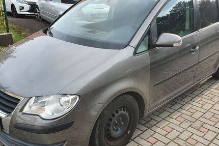 VW Touran 213.500 km 1.990 € Chemnitz 09114