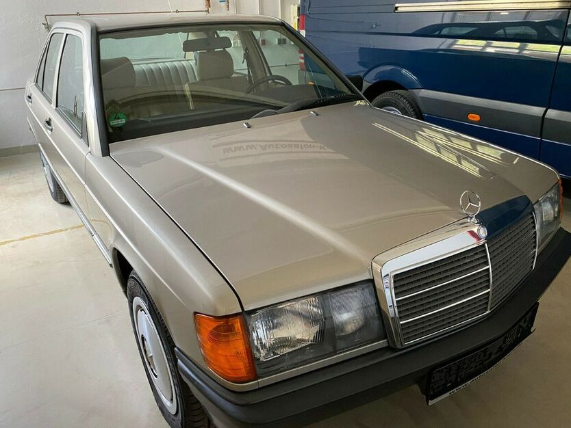 Mercedes-Benz 190 21.130 km 17.290 € Lichtenberg 09638