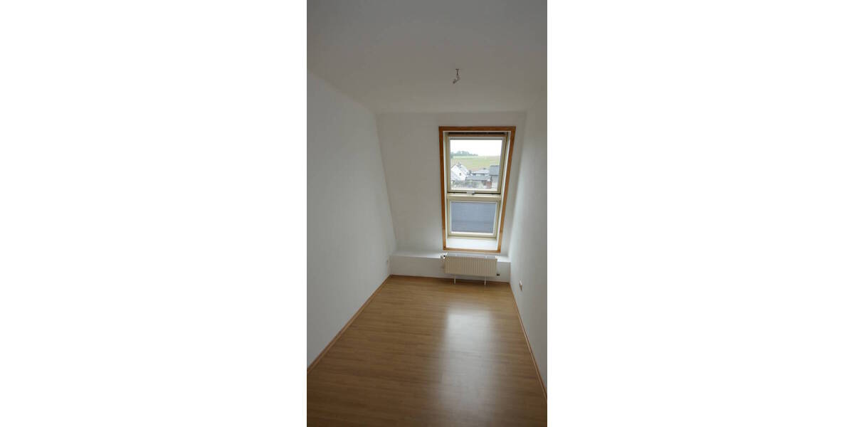 Etagenwohnung Gelenau/Erzgebirge Erzgebirge - 4 Zimmer, 93 m&sup2;, 555&euro; | Angebot:26642080