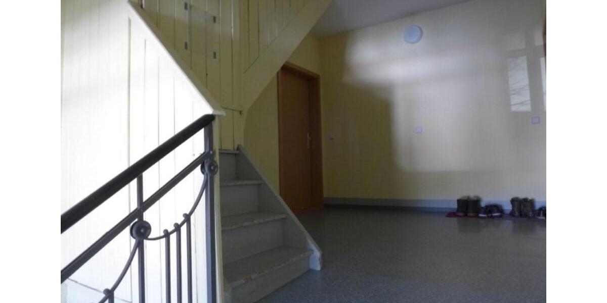 Dachgeschoßwohnung Chemnitz Bernsdorf - 3 Zimmer, 67 m&sup2;, 69.000&euro; | Angebot:25218828