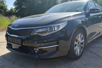 Kia Optima 141.903 km 9.999 &euro; Chemnitz 09114