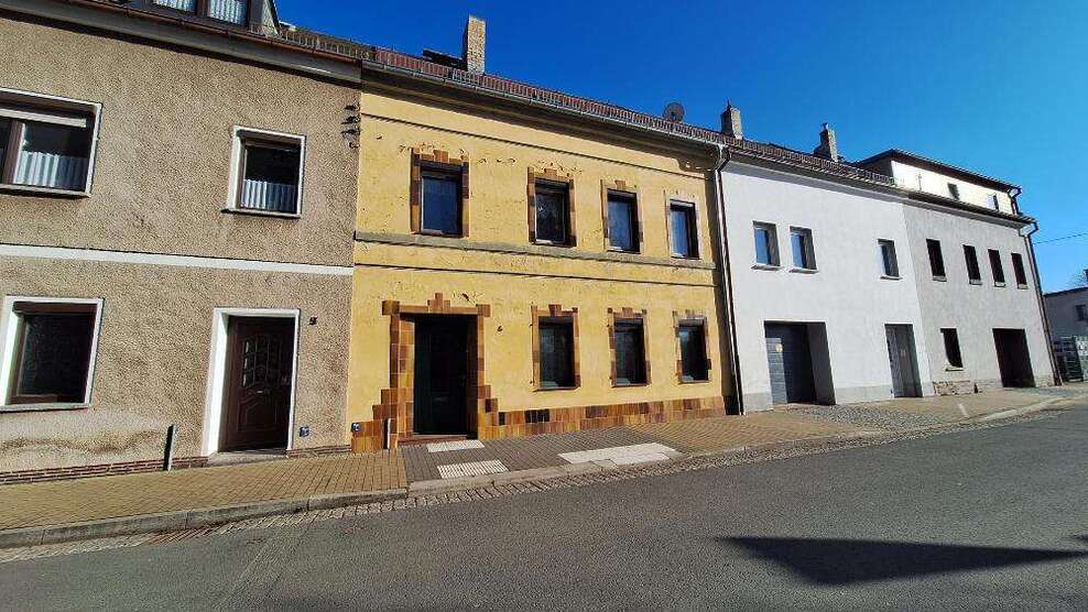 Haus zum Kaufen in Glauchau 35.700 € 130 m²
