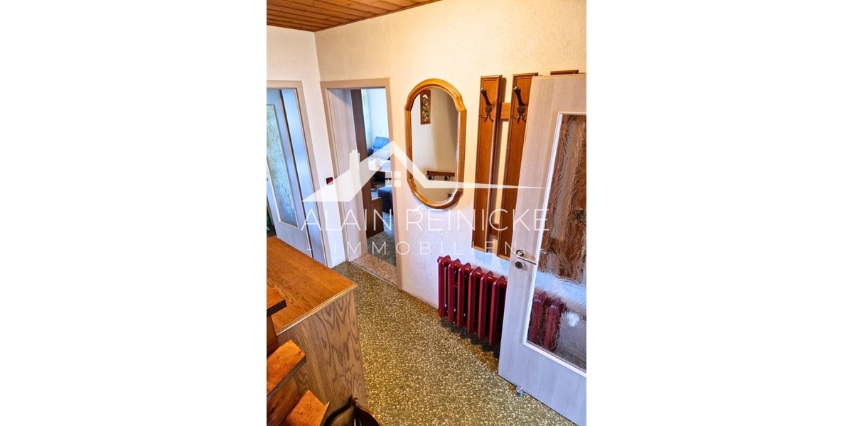 Stilvolle Doppelhaushälfte mit großzügiger, überdachter Terrasse – Wohnen mit Weitblick und Komfort 4 zimmer