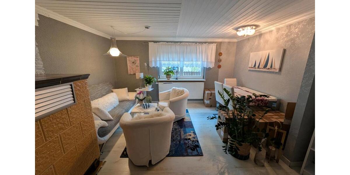 Doppelhaushälfte Flöha - 3 Zimmer, 73 m&sup2;, 75.000&euro; | Angebot:26986333