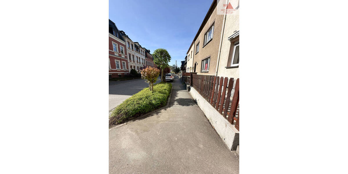 Einfamilienhaus Lößnitz - 1 Zimmer, 105 m&sup2;, 69.000&euro; | Angebot:25688301