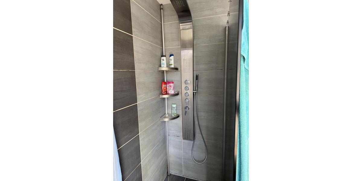 Schöne, helle 3-Raum-Wohnung mit zwei Balkonen und Stellplatz! - Etagenwohnung Hainichen | Angebot:27196195