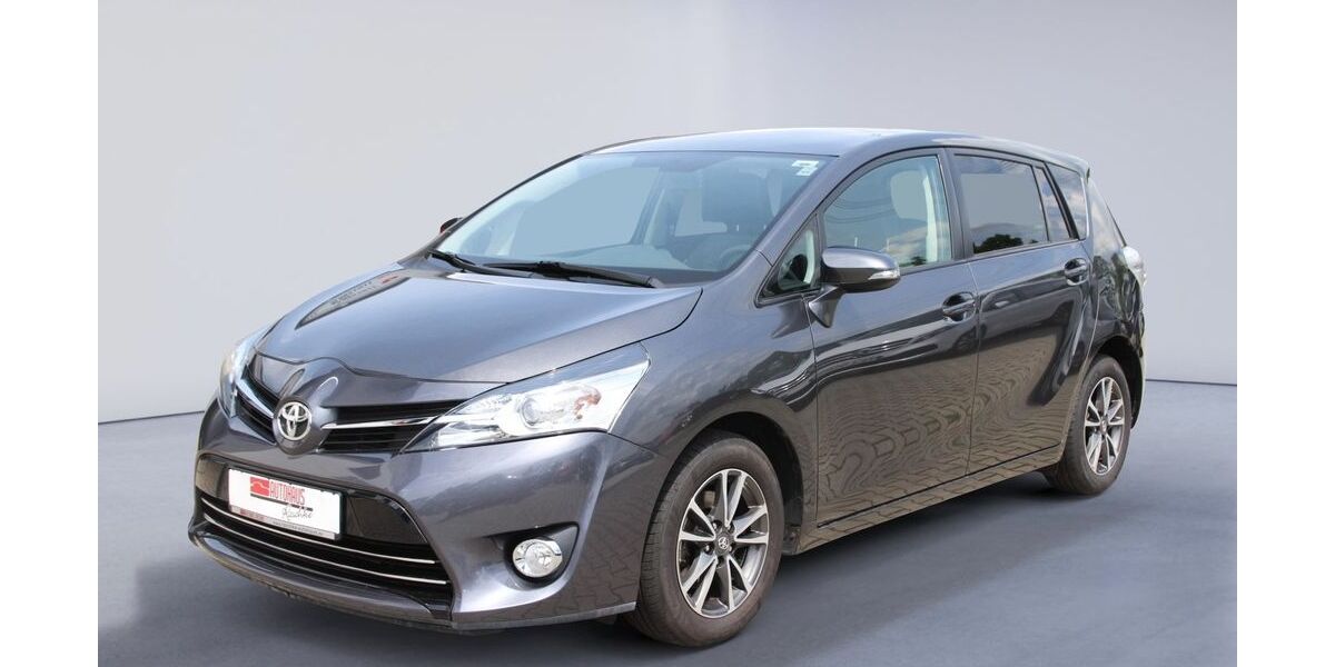 Toyota Verso 88.400 km 10.990 &euro; Chemnitz 09228