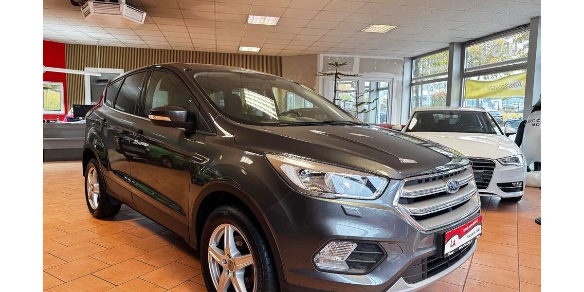 Ford Kuga 62.440 km 12.900 € Chemnitz 09114