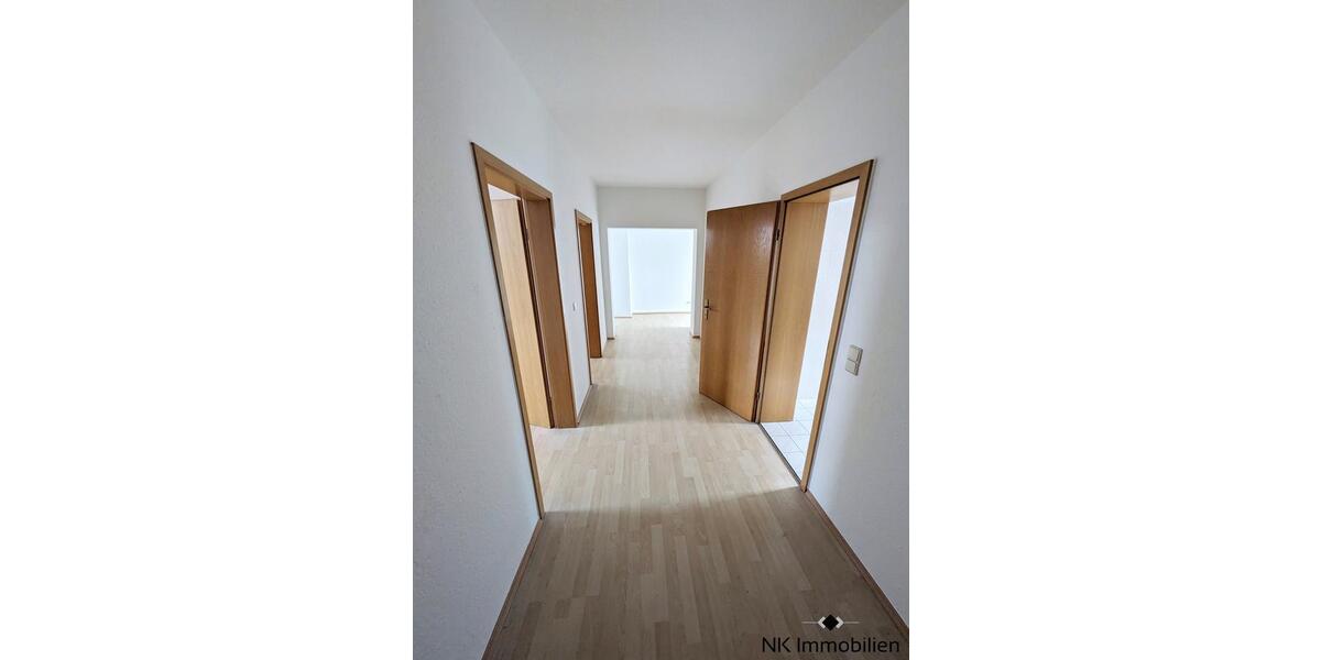 Dachgeschoßwohnung Chemnitz Kapellenberg - 2 Zimmer, 60 m&sup2;, 300&euro; | Angebot:26321567