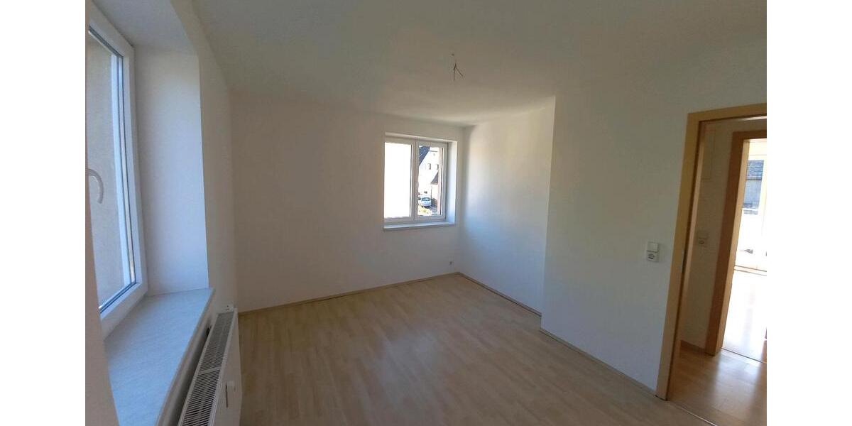 Etagenwohnung Zschopau Ganshäuser - 2 Zimmer, 40 m&sup2;, 188&euro; | Angebot:26262683