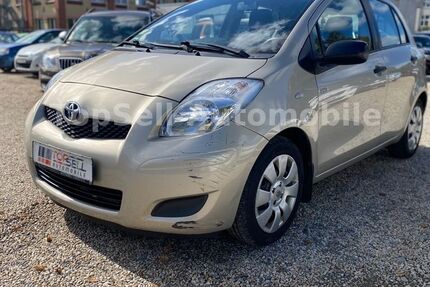 Toyota Yaris 141.340 km 2.850 € Chemnitz 09120