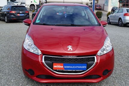 Peugeot 208 82.400 km 5.700 &euro; Chemnitz 09116