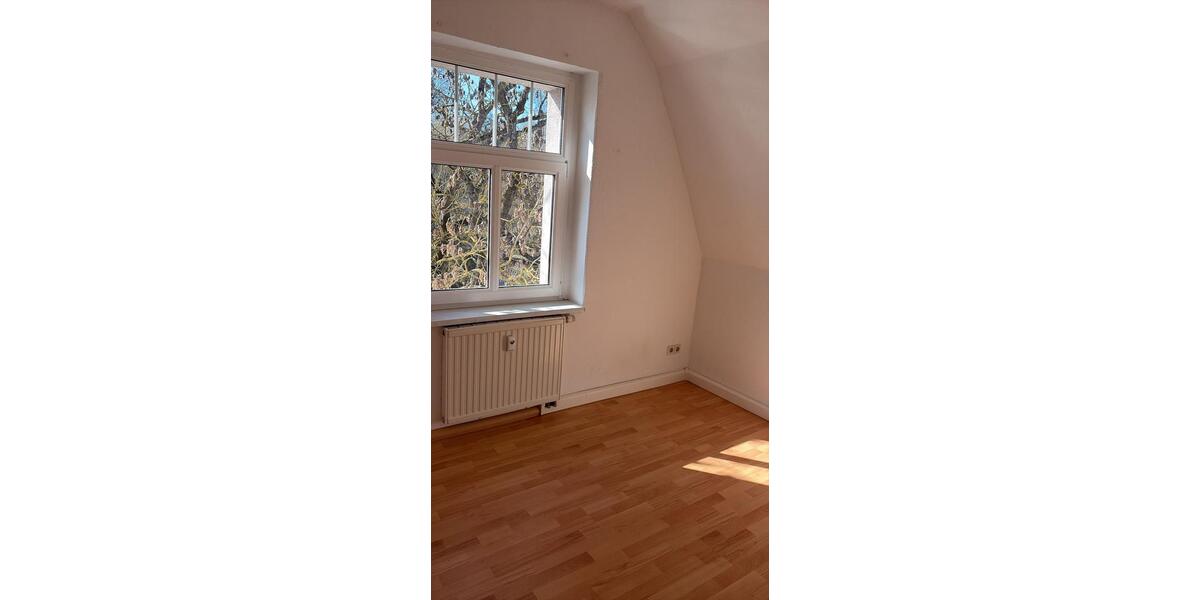 Dachgeschoßwohnung Chemnitz Wittgensdorf - 2 Zimmer, 49 m&sup2;, 330&euro; | Angebot:26671094