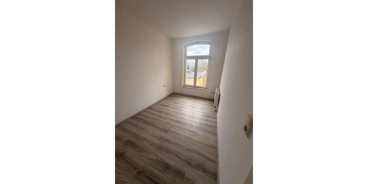 Etagenwohnung Waldheim - 2 Zimmer, 44 m&sup2;, 270&euro; | Angebot:26073165