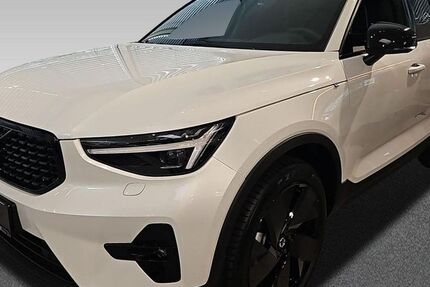 Volvo XC40 2.427 km 43.998 € Chemnitz OT Röhrsdorf 09247