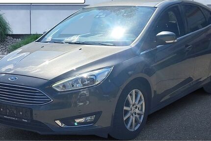 Ford Focus 74.621 km 13.460 € Mittweida 09648