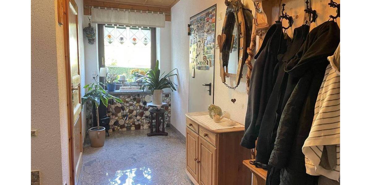 Einfamilienhaus Burgstädt Mohsdorf - 9 Zimmer, 180 m&sup2;, 239.000&euro; | Angebot:26488293