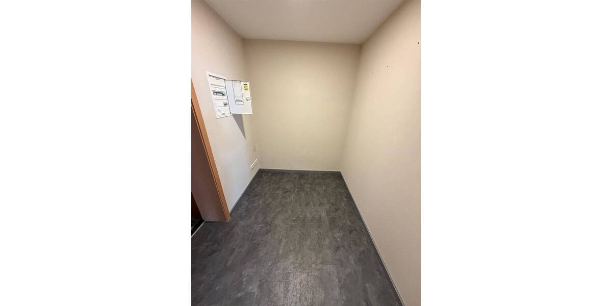 Einfamilienhaus Lichtenstein / Sa. Lichtenstein - 8 Zimmer, 230 m&sup2;, 198.000&euro; | Angebot:26555132