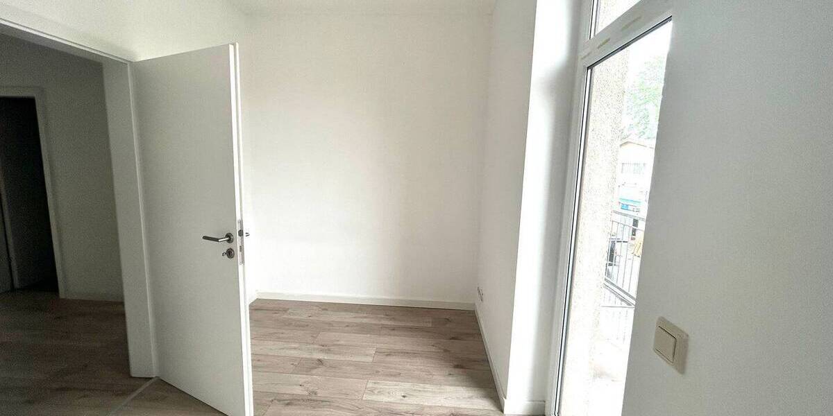 Etagenwohnung Limbach-Oberfrohna Oberfrohna - 3 Zimmer, 64 m&sup2;, 452&euro; | Angebot:26806108