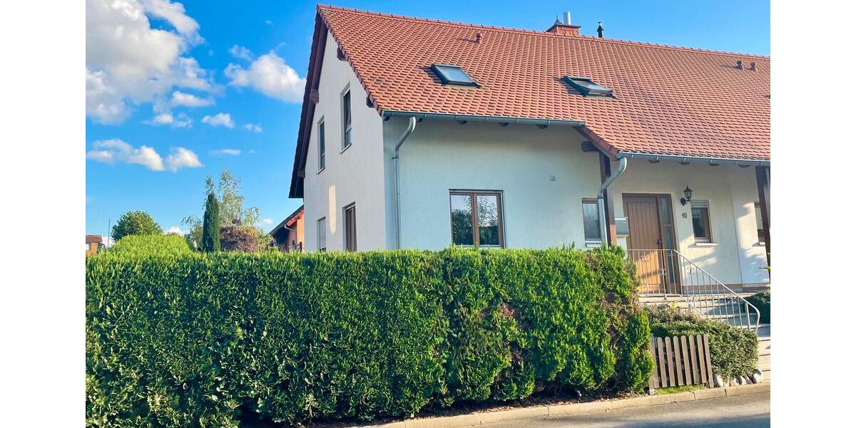 Doppelhaushälfte Hainichen - 5 Zimmer, 102 m&sup2;, 249.000&euro; | Angebot:26820138