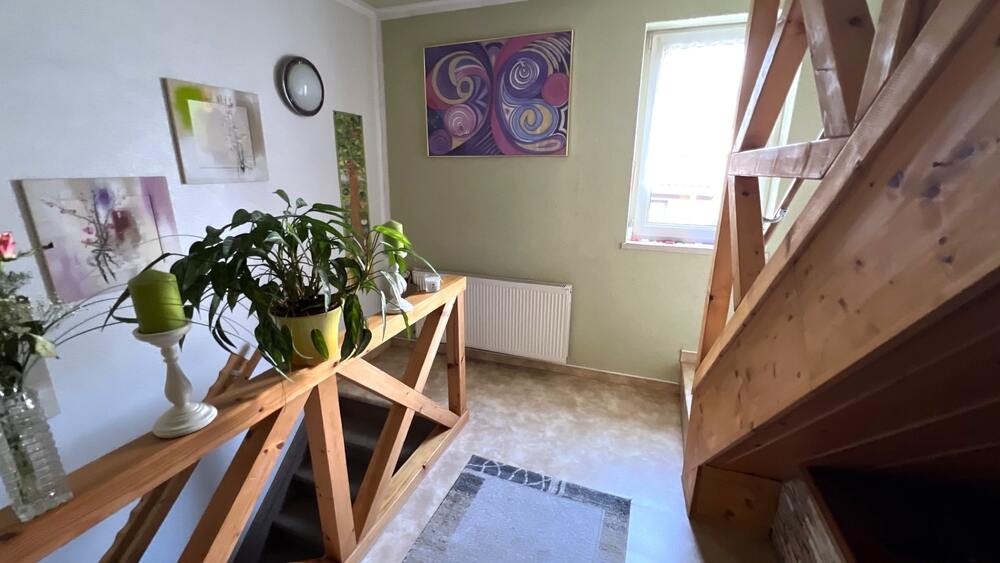 Reihenmittelhaus in zentraler Lage von Rochlitz 5 zimmer