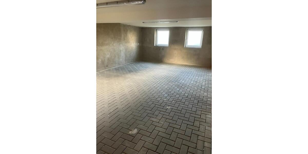 Haus mit großer Garage in Röhrsdorf 4 zimmer