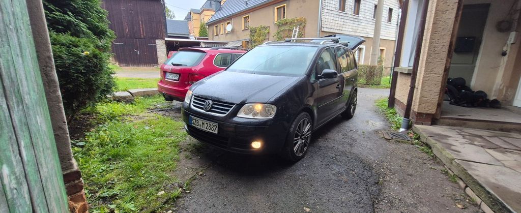 VW Touran 280.000 km 2.600 € Lauter 08315