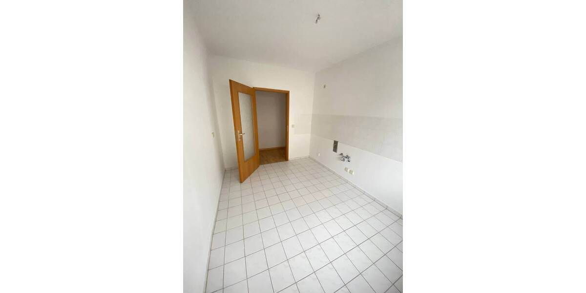 Etagenwohnung Chemnitz Schönau - 2 Zimmer, 49 m&sup2;, 257&euro; | Angebot:25696266