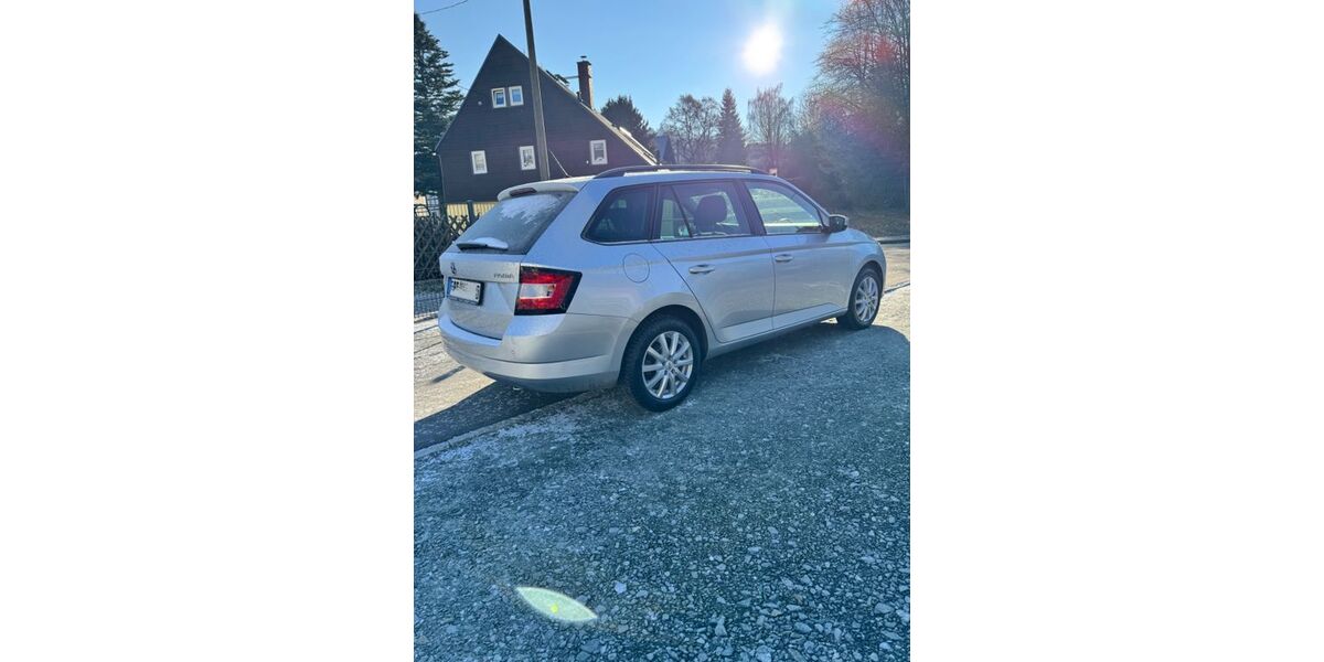 Skoda Fabia 51.544 km 10.900 &euro; Ehrenfriedersdorf 09427