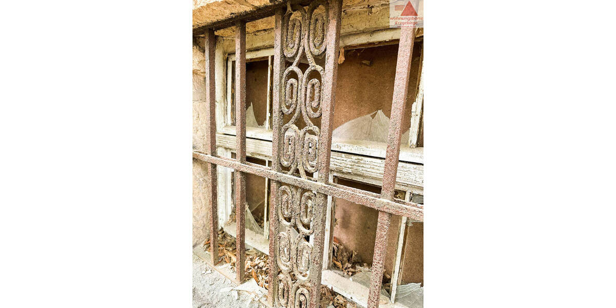 2 Denkmalvillen in Chemnitz: 7.640m² Grundstück, Mischgebiet, Sanierungsobjekt, AfA-Abschreibung 4 zimmer