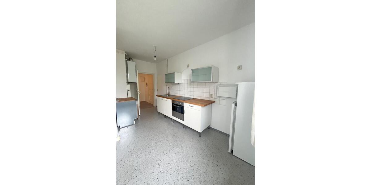 Dachgeschoßwohnung Chemnitz Kapellenberg - 2 Zimmer, 60 m&sup2;, 330&euro; | Angebot:24369757