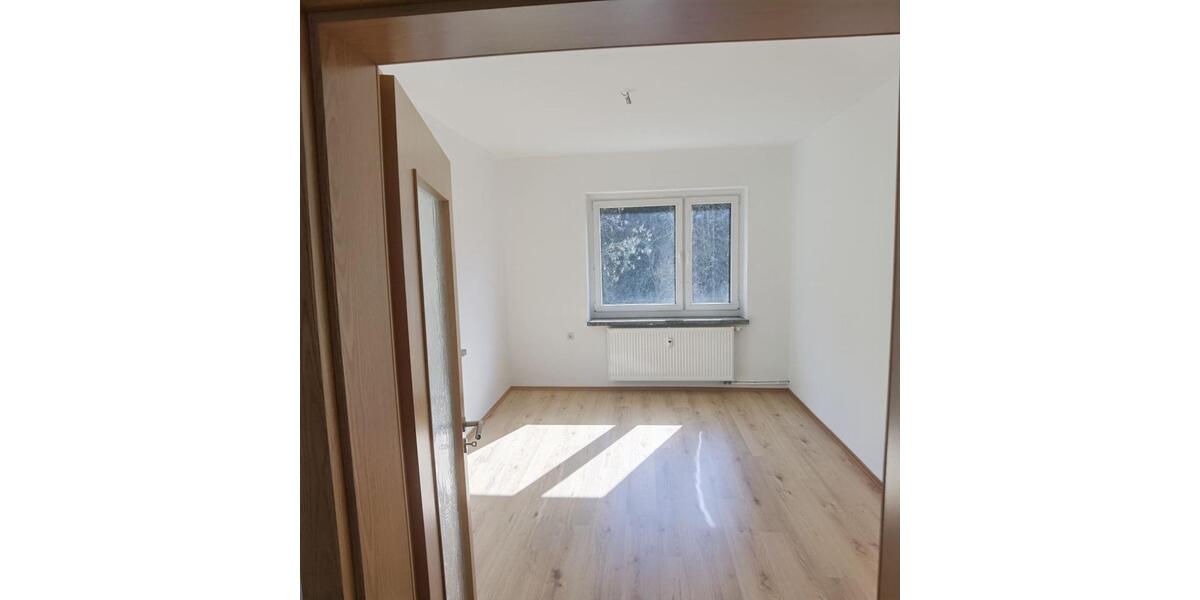 Etagenwohnung Brand-Erbisdorf Erbisdorf - 6 Zimmer, 142 m&sup2;, 780&euro; | Angebot:25918840