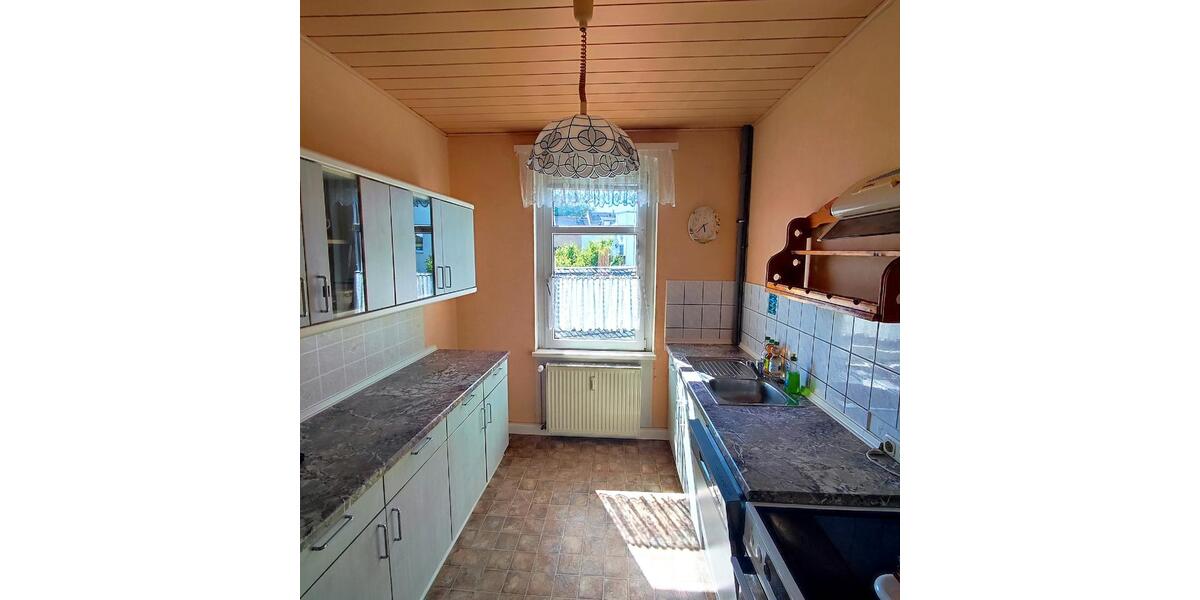 Reihenhaus Hartha - 9 Zimmer, 140 m&sup2;, 99.000&euro; | Angebot:26858167