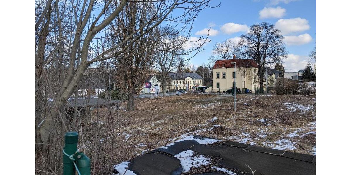 Umzäunte, unbebaute Freifläche in Chemnitz-Siegmar – ideal als Stell- oder Lagerplatz zimmer