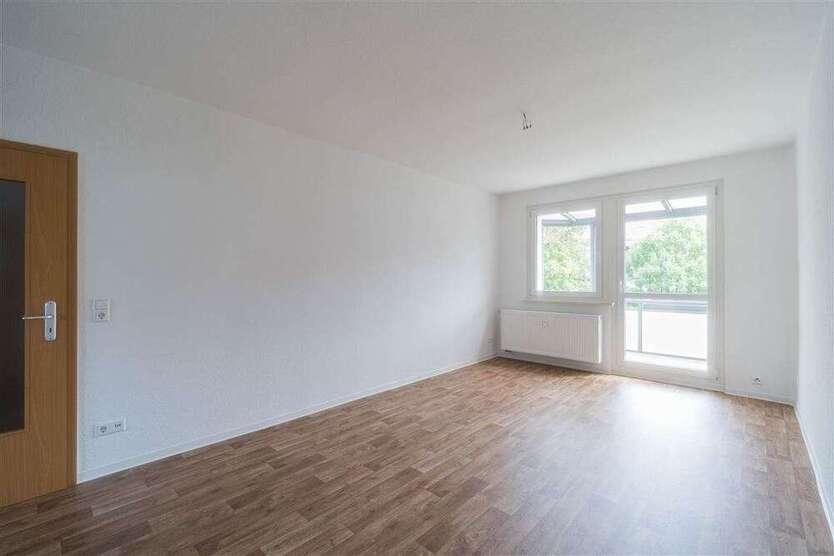 Wohnung zum Mieten in Chemnitz 342 € 60.07 m²