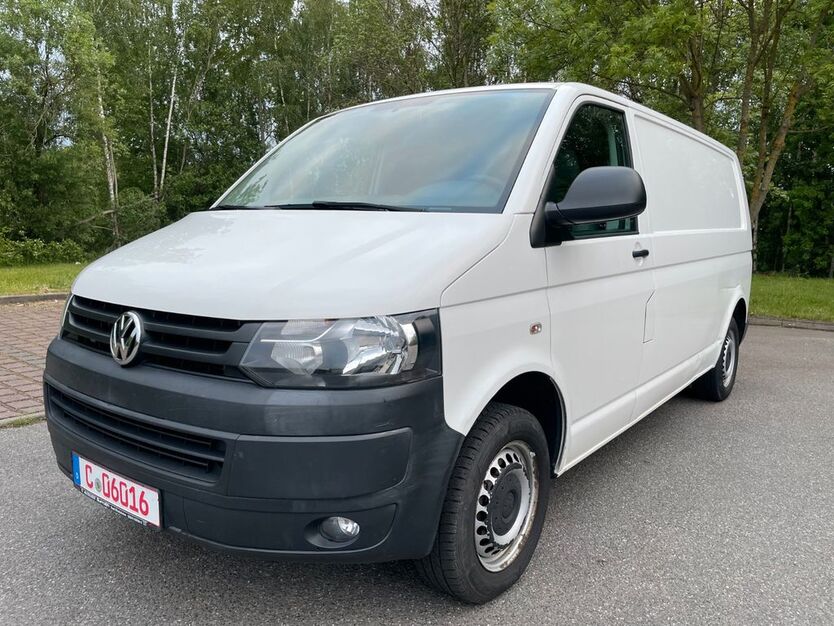 VW T5 Transporter 300.000 km 7.900 € Chemnitz OT Grüna 09224